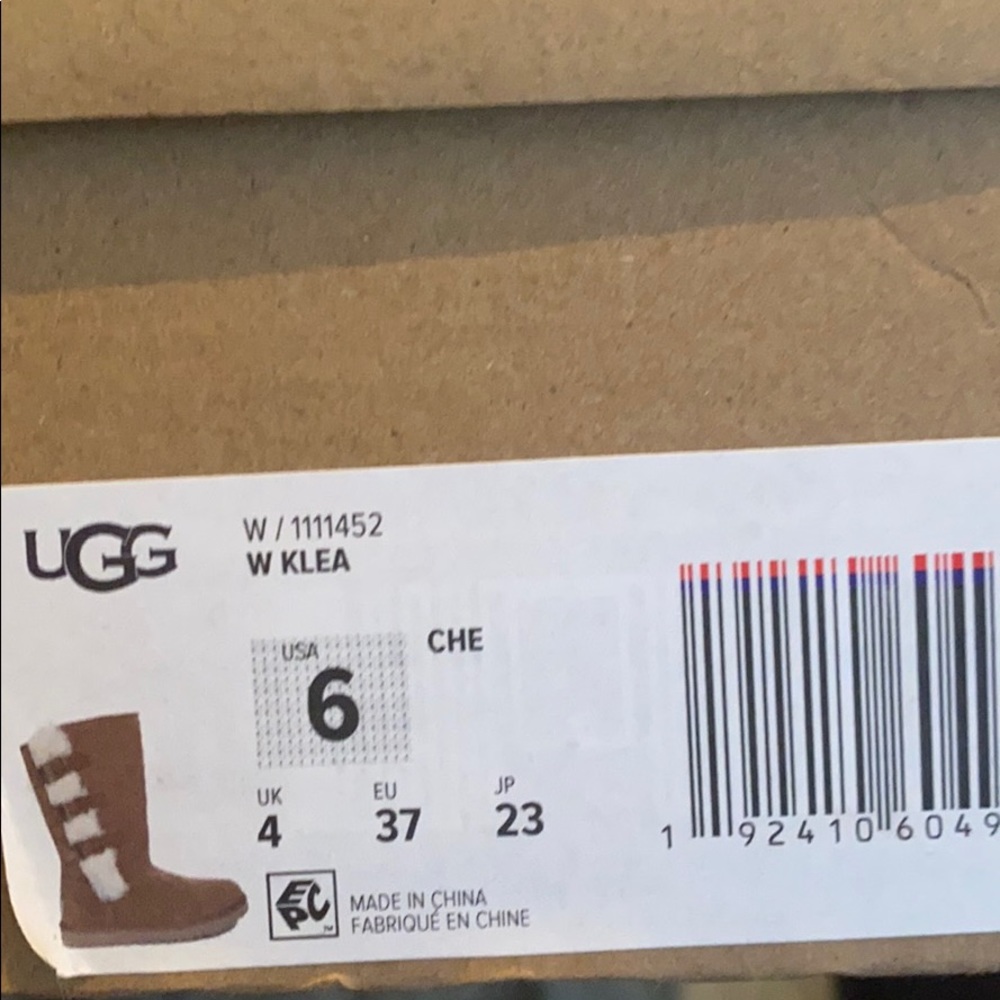 Ugg Boots - image 4